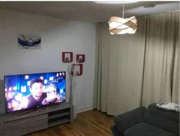 Flat near North Greenwich Station O2 Arena with Sainsburys Tesco Iceland Coop