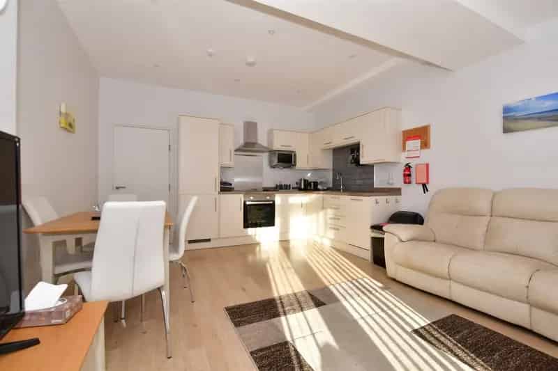8 Bedroom Block of Apartments For Sale in Shanklin