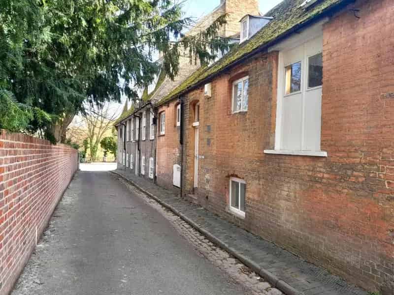 Cambridge Open Plan Office High Quality 2 Parking Spaces