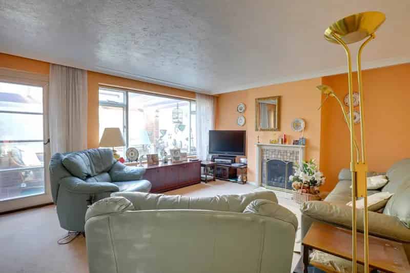 4 Bedroom Semi Detached House to Rent