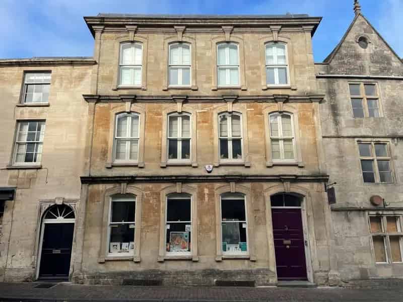 3 Bedroom Grade II Listed Georgian House Tetbury