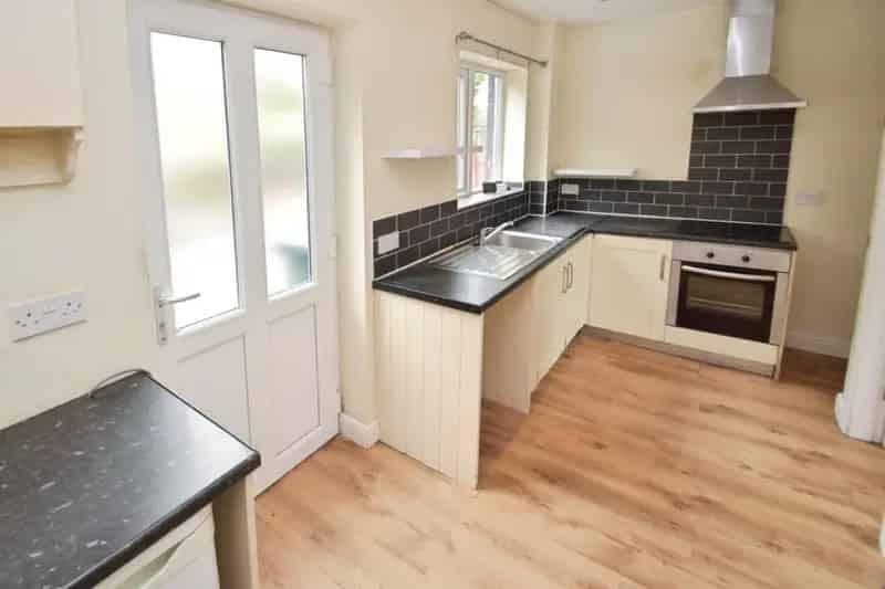 2 Bedroom House For Sale No Chain