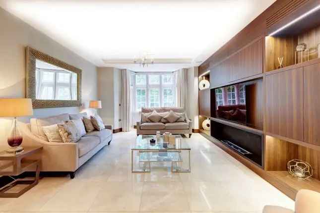 Flat for sale in Knightsbridge, London SW1X