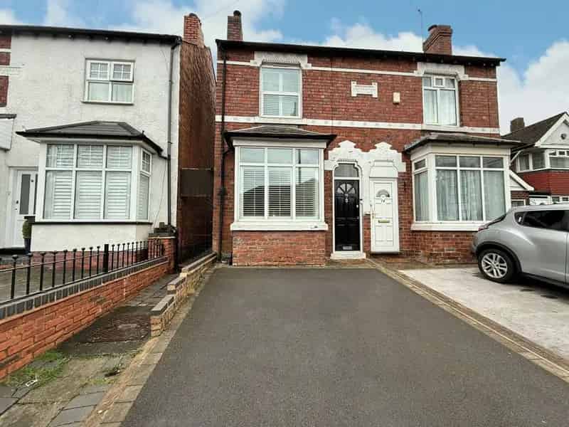 2 Bedroom Semi Detached House For Sale