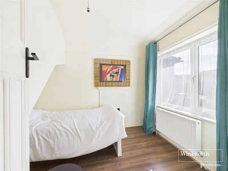 6 Bedroom Detached House Wembley