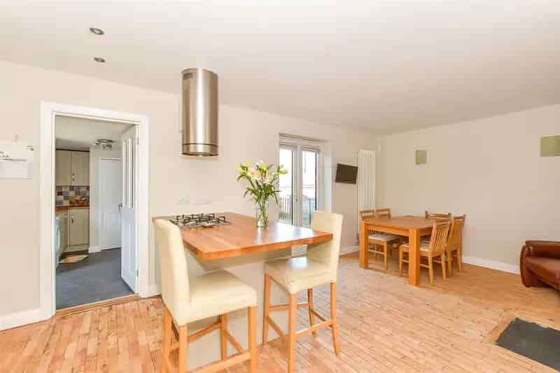3 Bedroom Semi-Detached House for Sale in Tenterden