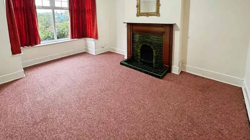 3 Bedroom 1930s Semi Detached House For Sale