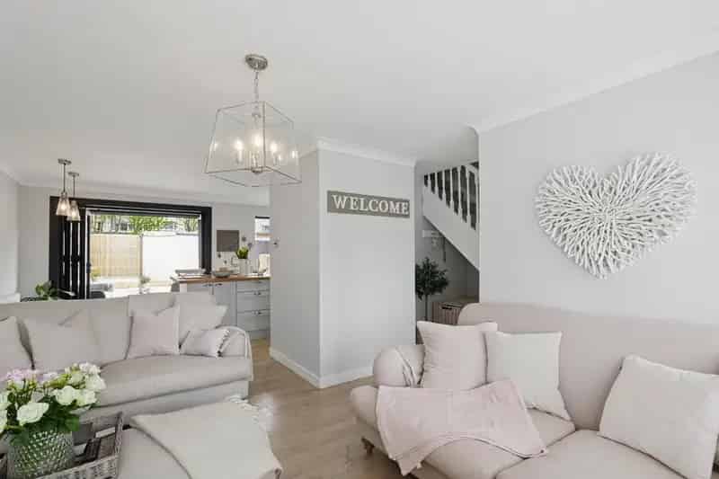 2 Bedroom Mid Terrace House for Sale Uddingston