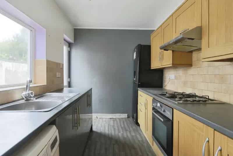 3 Bedroom Terrace House For Sale Near Newland Avenue