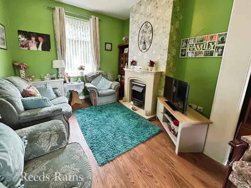 2 bedroom Mid Terrace House for sale, Widnes, Cheshire, WA8