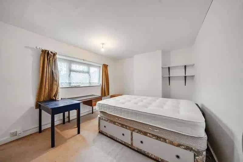 3 Bed House for Sale in Headington - Great Potential