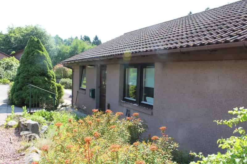 Tranquil Bungalow in Beautiful Garden Setting near Banchory