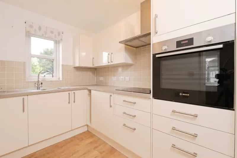 2 Bedroom Retirement Apartment Centrally Located
