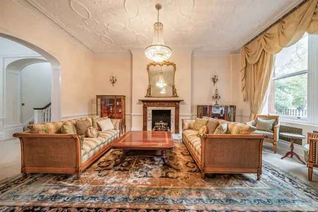 Flat to rent in Knightsbridge, Knightsbridge, London SW1X