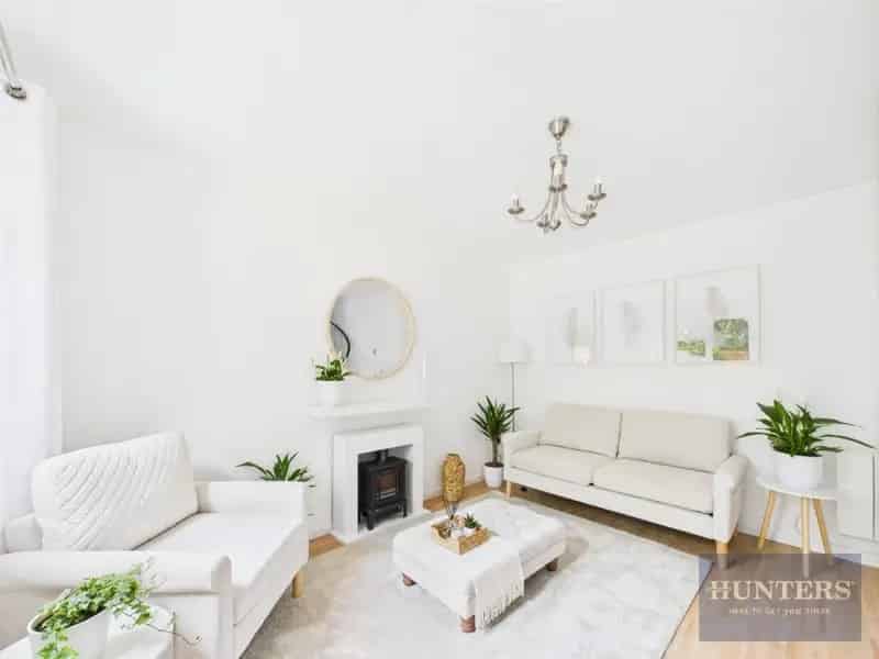 Immaculately Refurbished 1 Bedroom House For Sale