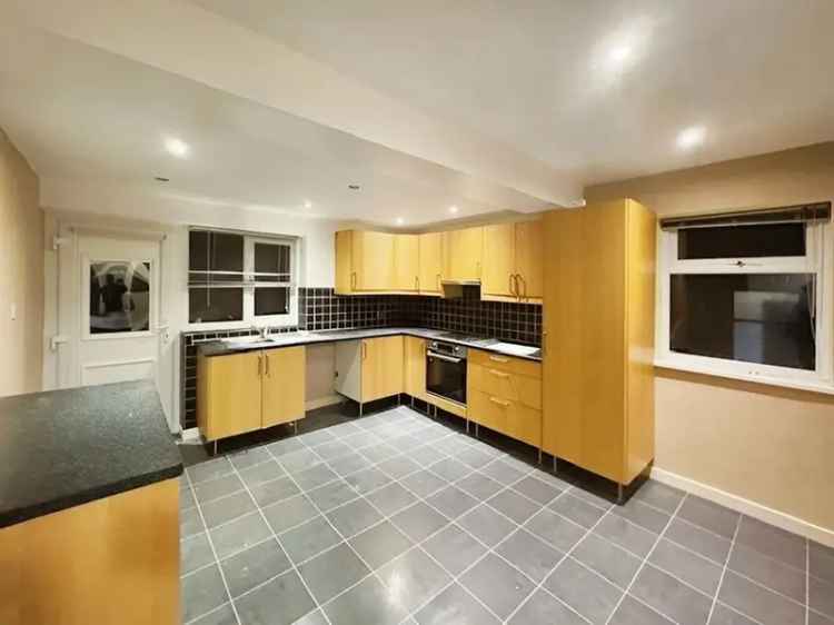 4 Bedroom Flat to Rent Bispham Lancashire FY2