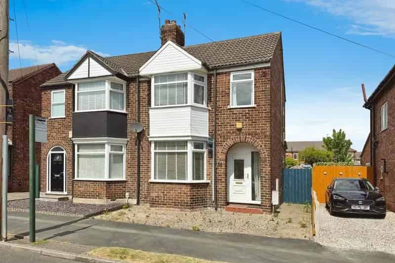 3 Bedroom Semi Detached House For Sale