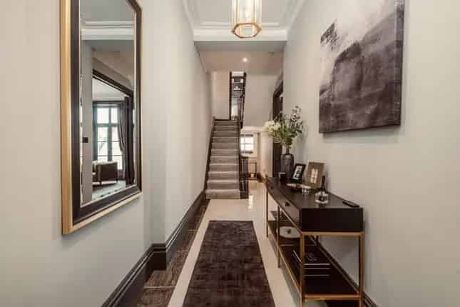 3 Double Bedroom Semi-Detached House for Sale in Chelsea