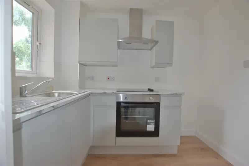 1 Bedroom Flat to Rent Cricklewood NW2 Parking Modern Amenities