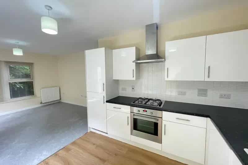2 Bedroom Newly Refurbished Flat Boxmoor HP1