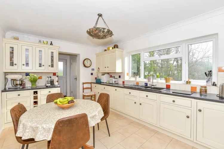 6 Bedroom Detached House for Sale Tunbridge Wells