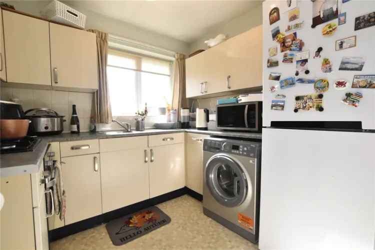 Modern 2-Bed Apartment in Over 60s Development