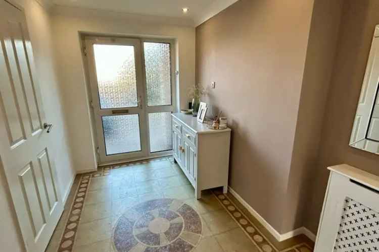 Four Bedroom Family House with Conservatory and Garage Conversion