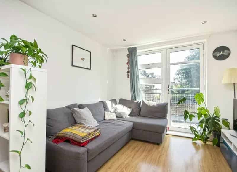 Flat For Sale , London, England