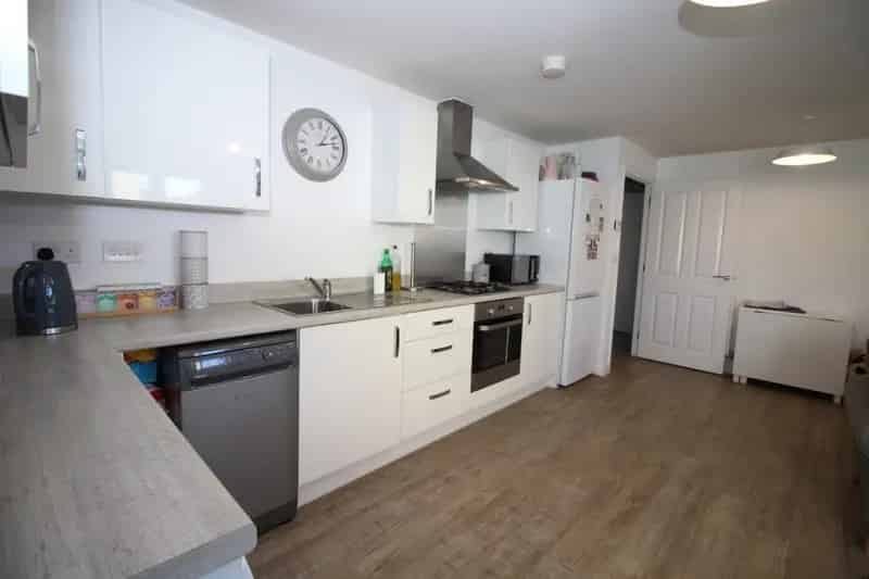 1 Bedroom Flat for Sale in Thornbury