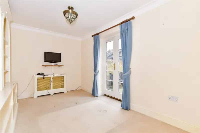 5 Bedroom Townhouse for Sale Kings Hill