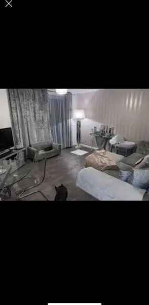 Flat For Rent in Dartford, England