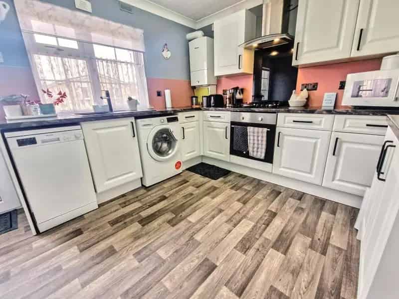 2 Bedroom Park Home for Sale