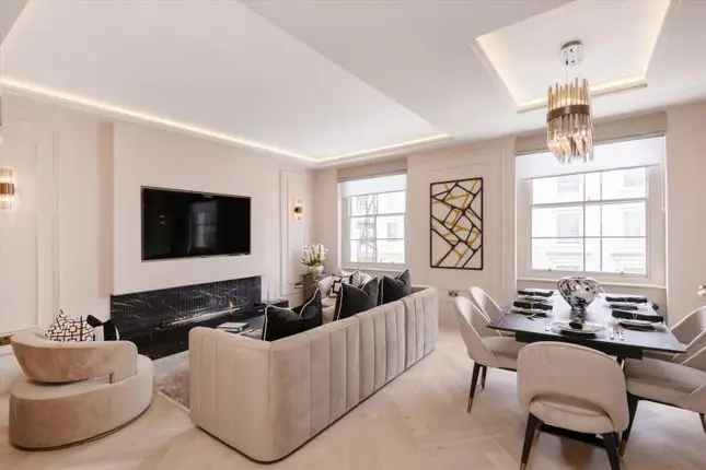 3-Bedroom Flat for Sale in Gloucester Terrace Bayswater