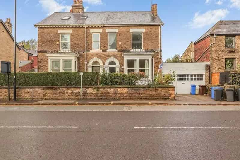 1 Bedroom Flat to Rent Sheffield S7 Millhouses - Allocated Parking