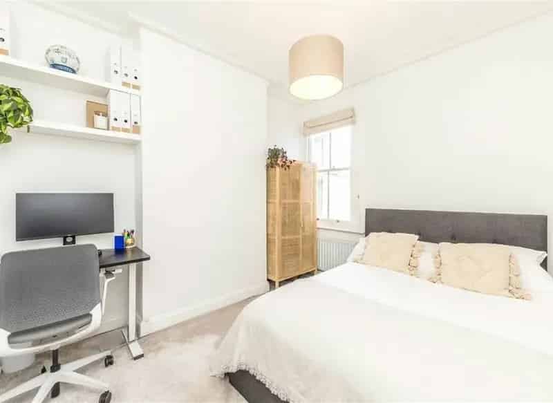 Two Bedroom Maisonette 1086 sq ft Private Terrace High Standard Finish
