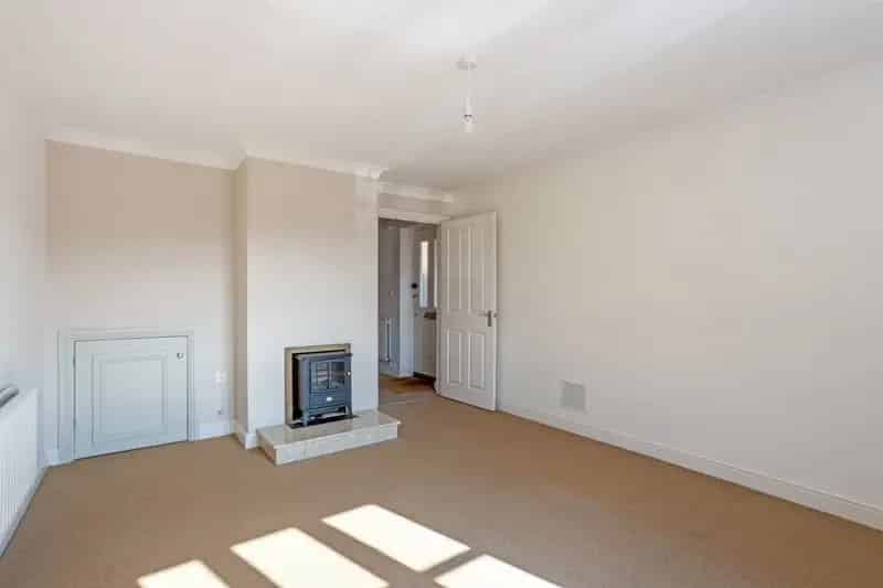 2 Bedroom Terraced House to Rent Marlborough