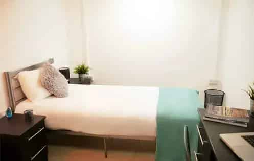 1 Room Flat 19m² London Student Accommodation