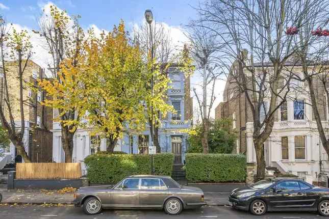 Four Bedroom Garden Flat for Sale in London W10