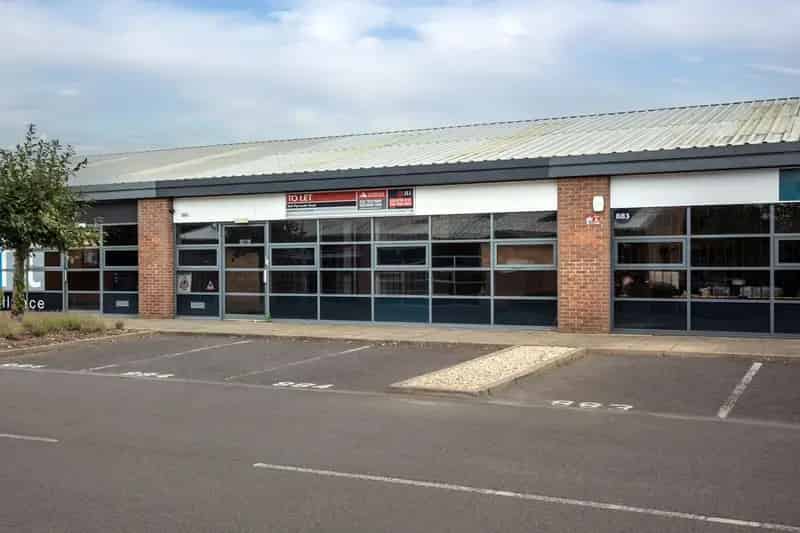 Warehouse Unit Slough - Refurbished Industrial Space