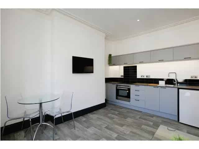 2 Bedroom Flat for Sale Aberdeen