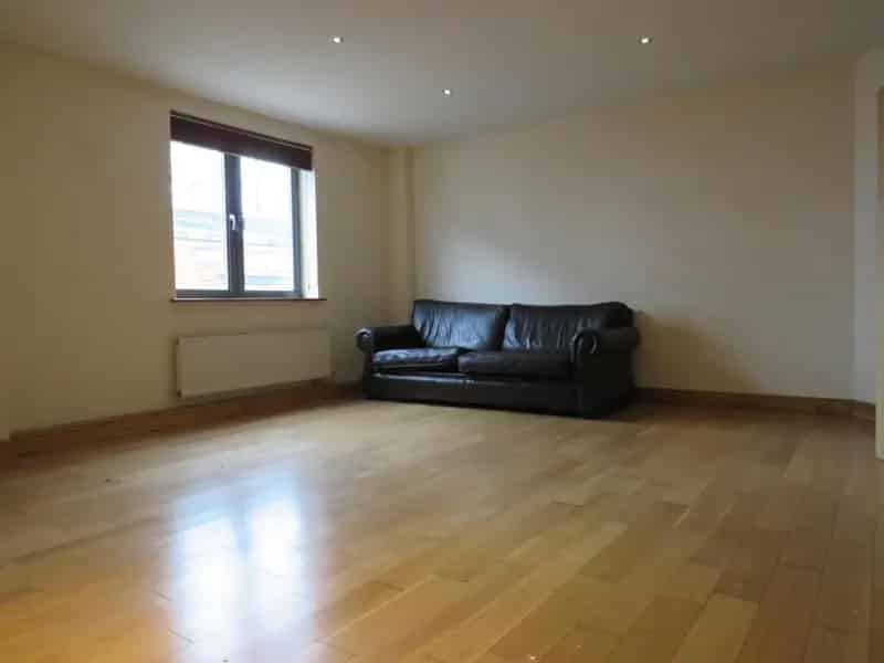Two Bedroom Apartment Hotwells Zero Deposit Available