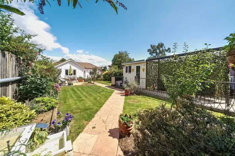 Extended Family Home with Annexe near Reputable Schools