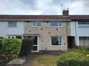 Mid Terrace Home with Three Bedrooms and Garden