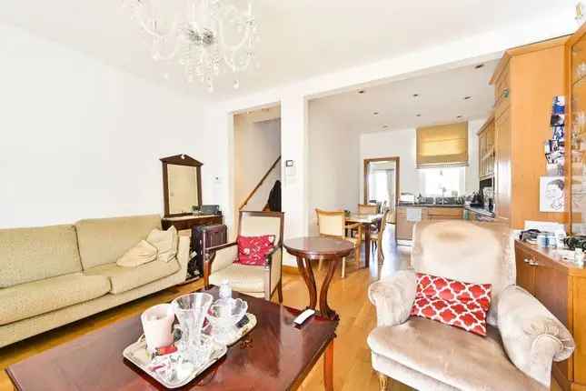 4 Bedroom Flat to Rent in Fulham, Kings Road SW6 - Zero Deposit