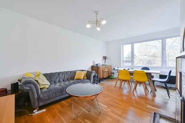 Flat to rent in Highbury, Highbury, London N5