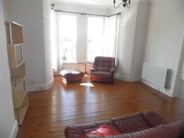 Plymouth Apartment  Zero Deposit Available Bay Window Double Bedroom Balcony