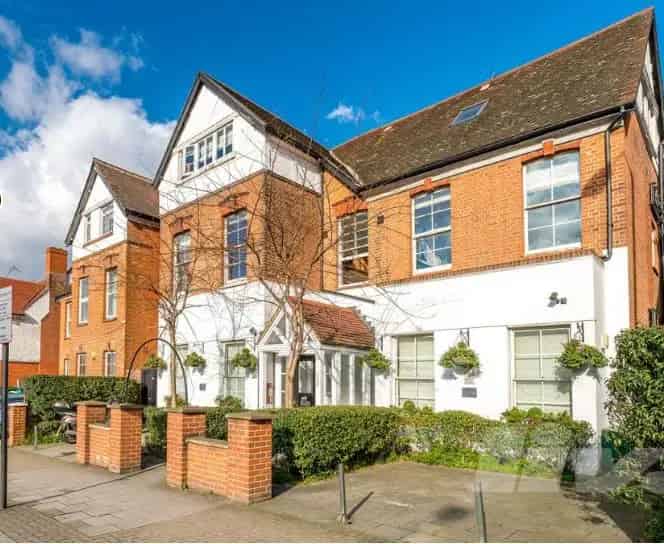 Modern Studio Apartment near Zone 1 Central London