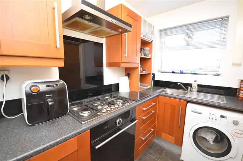 One Bedroom Terrace House - Ideal First Time Buy or Investment
