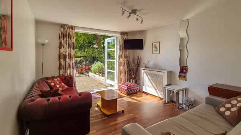 1 Bedroom Flat House to Rent