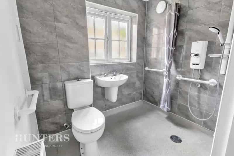 2 Bed Ground Floor Apartment for Sale Littleborough